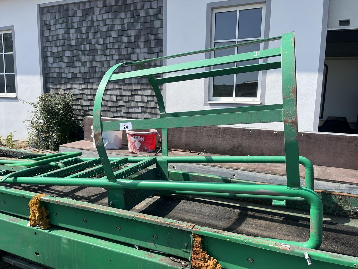 Aufstiegsleiter mit Fallschutz ca. 700x 3300 mm?d=2026-07-28 19:38:01