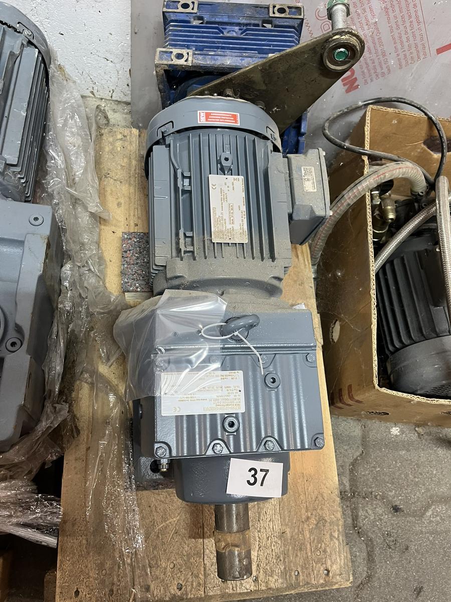 Elektromotor Fab. SEW?d=2026-07-28 18:38:32