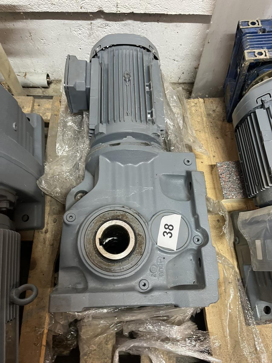Elektromotor Fab. SEW?d=2026-07-28 22:01:49