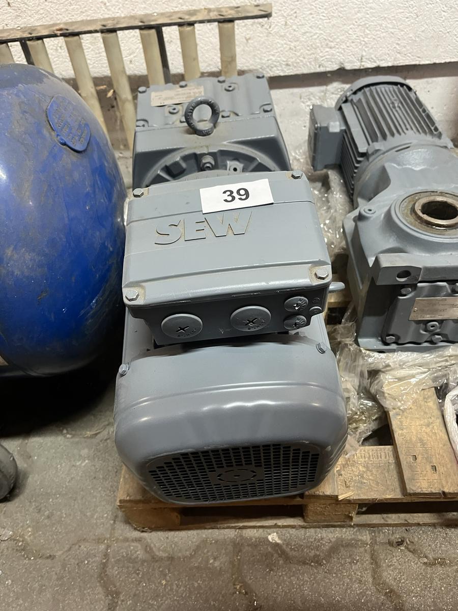 Elektromotor Fab. SEW 50 7656?d=2026-07-28 18:39:03