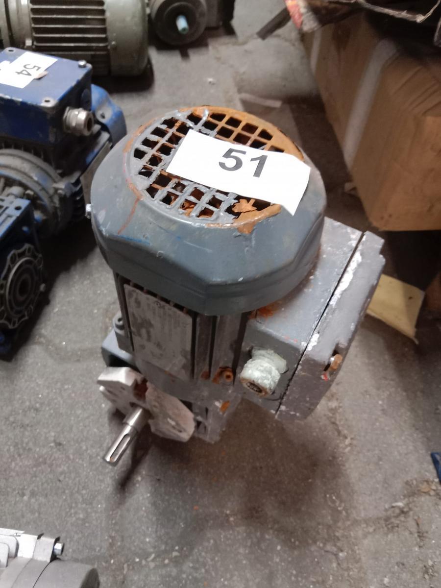 9 Stk.. Elektromotoren gemischt?d=2026-07-28 19:38:04