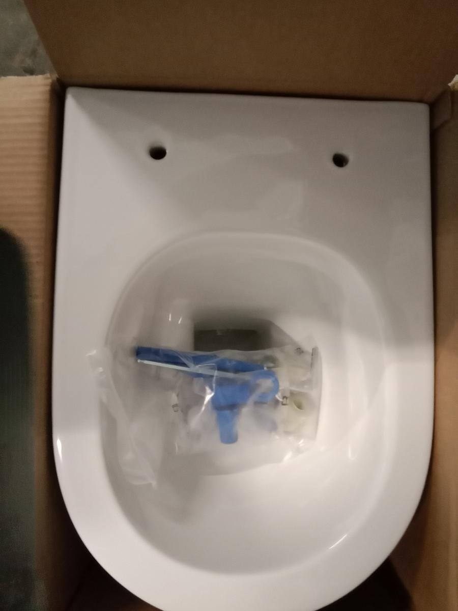 AXA H&auml;nge-WC?d=2026-07-28 19:40:08