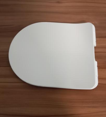 AXA WC-Sitz, Wei�, slim, Soft-Close, ca. 46 x 36 cm