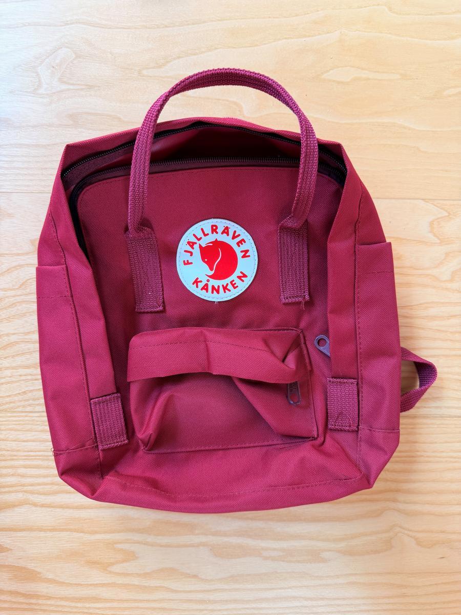 Exklusiver Rucksack Weinrot?d=2026-07-28 18:39:33