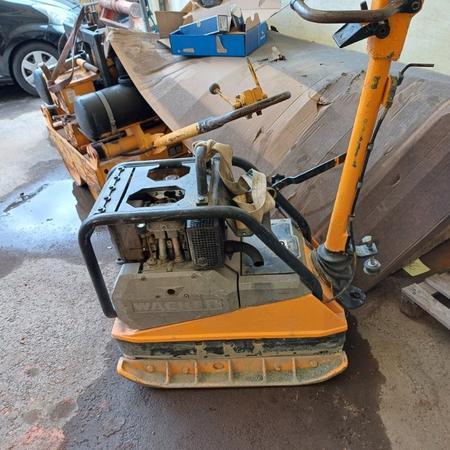 Wacker R�ttelplatte Typ DPU 4045, Vor- und R�cklauf, funktionst�chtig