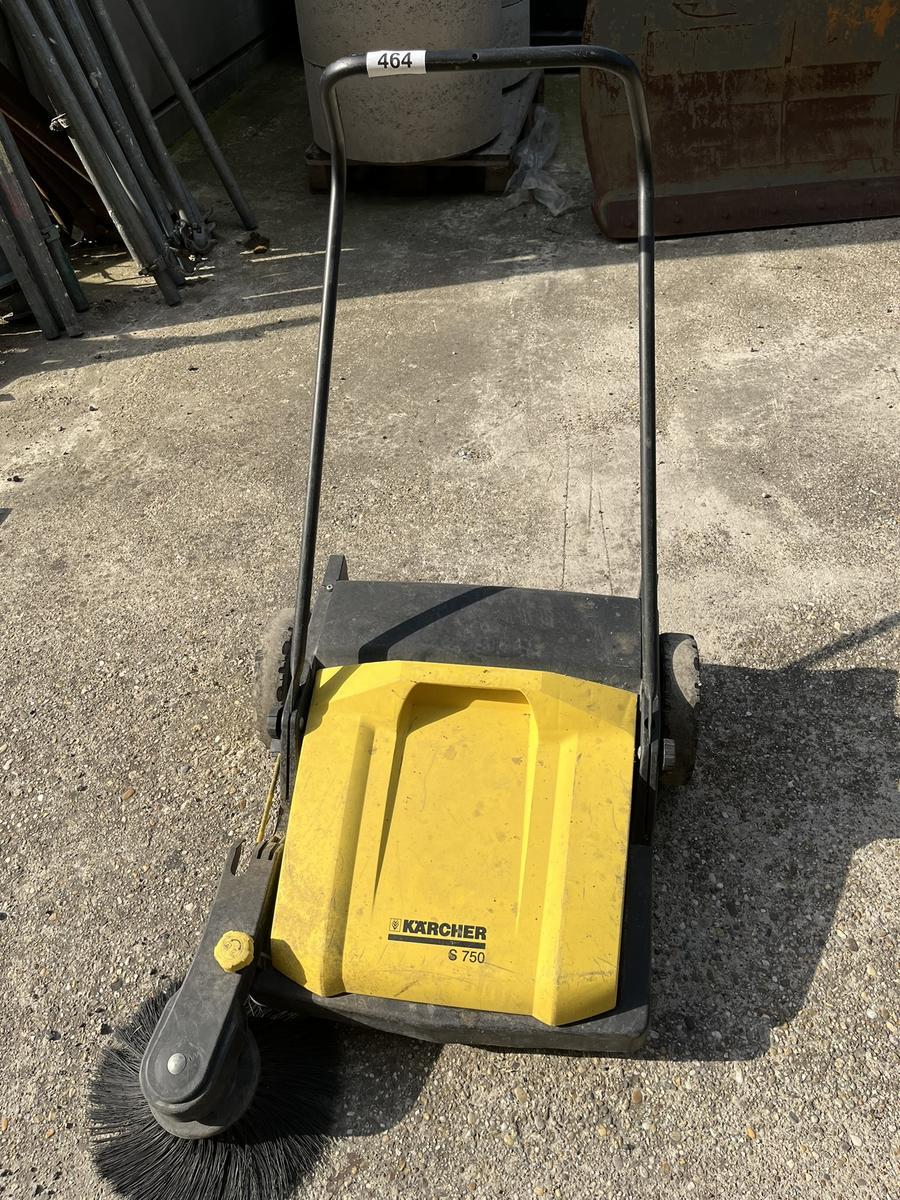 K&auml;rcher Handkehrmaschine S 750?d=2026-07-28 19:40:01