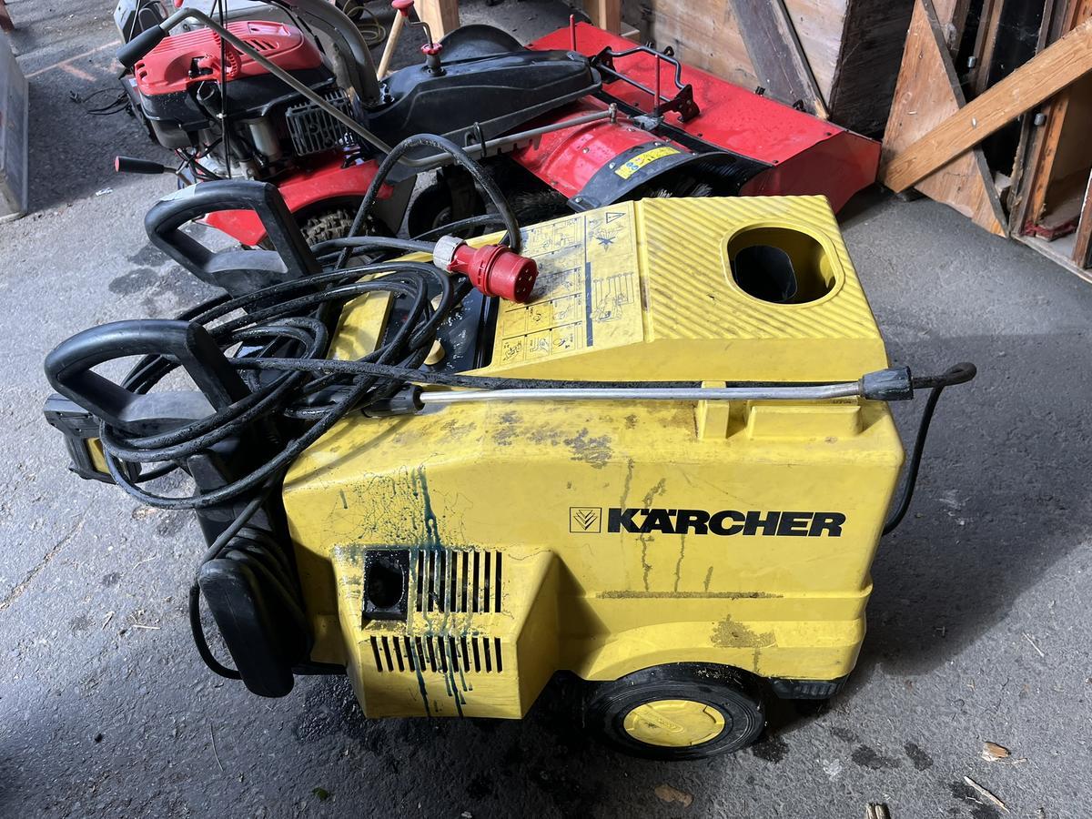 K&Auml;RCHER Hei&szlig;wasser-