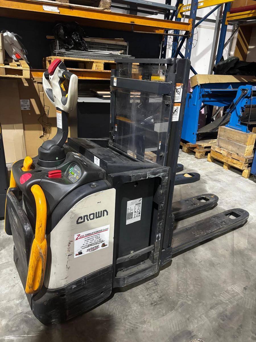Crown DT3040 | 2019 | Ser.Nr. 5A167420 | Bstd. 1.090?d=2026-07-28 18:38:17