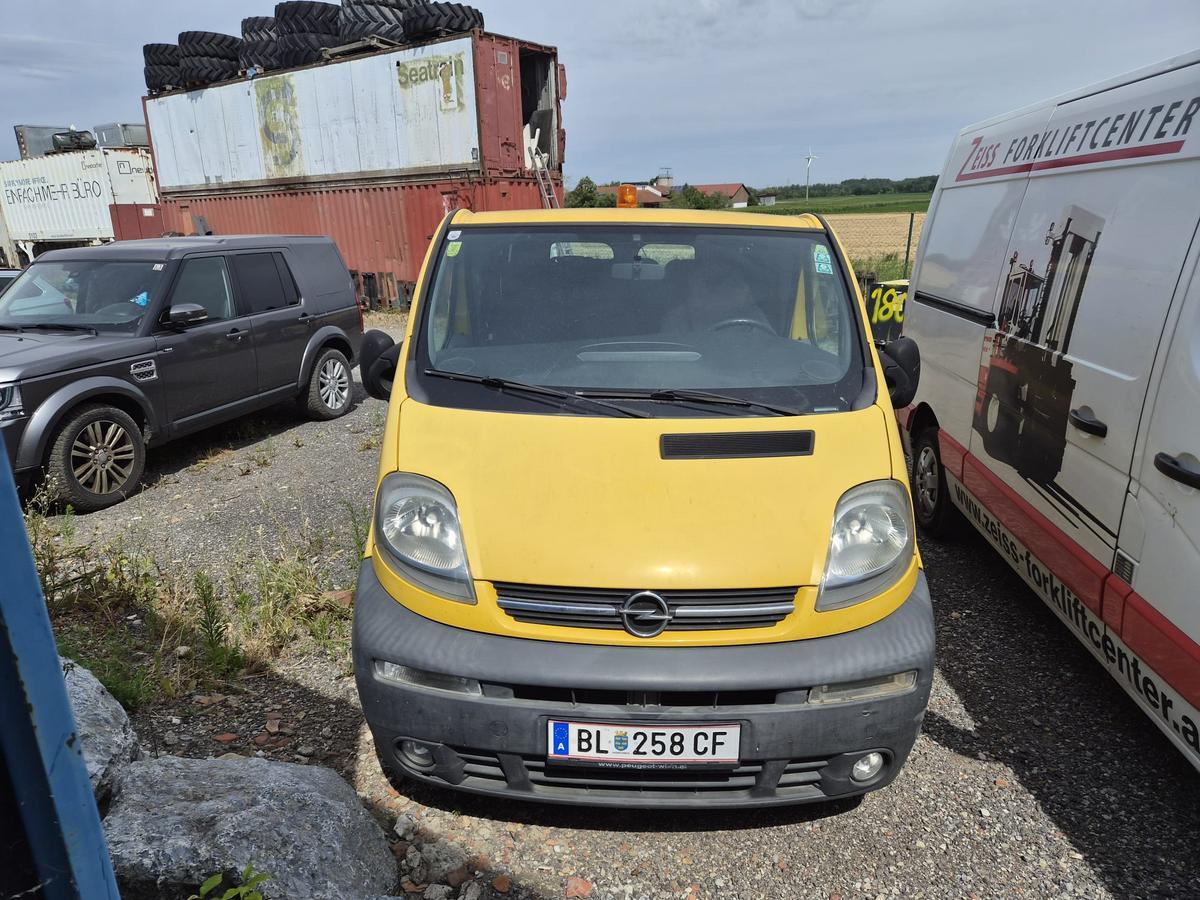 Opel Vivaro | 2003 | SN. W0LF7BBB53V605072?d=2026-07-28 18:38:21