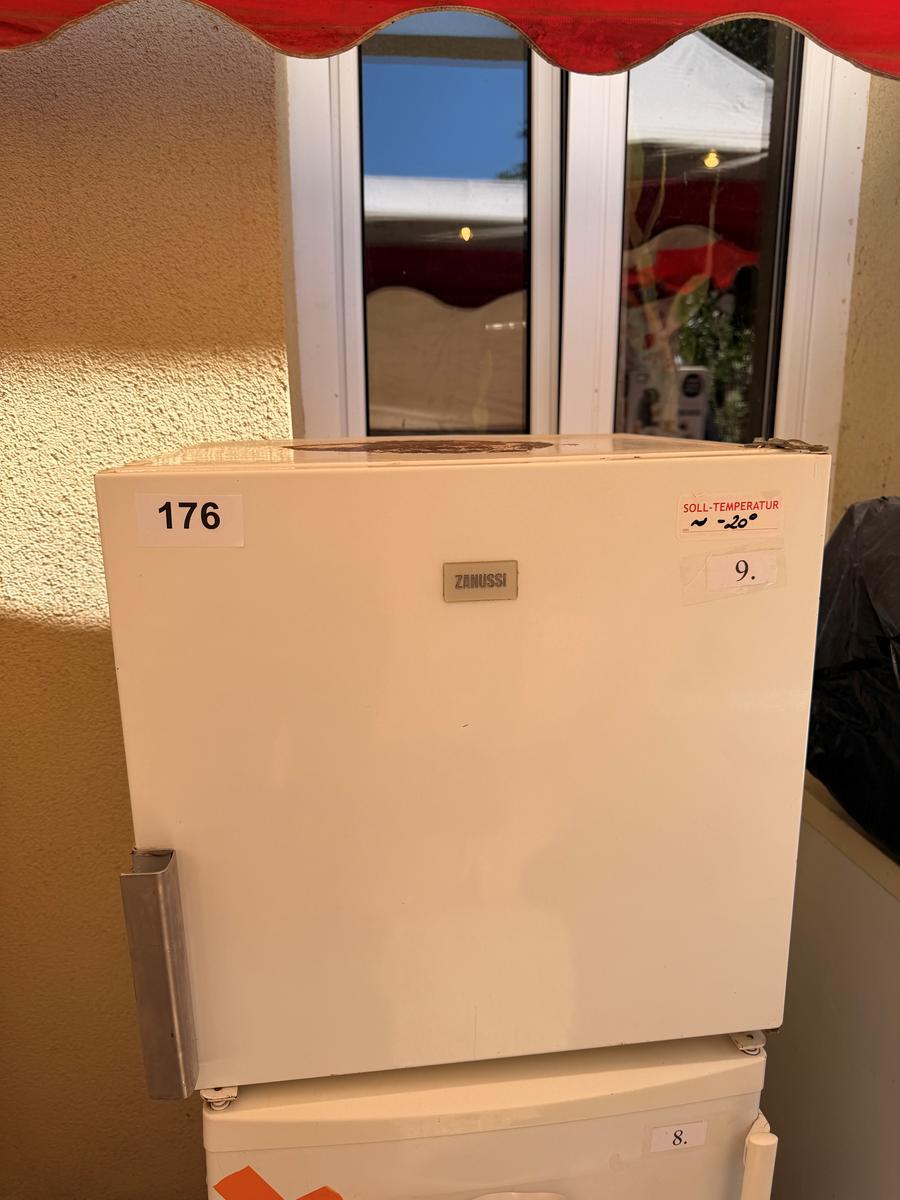 Zanussi Tiefk&uuml;hlschrank Modell ZFX 305 W, Ma&szlig;e: 55 x 55 x 55 cm?d=2026-07-28 22:01:22