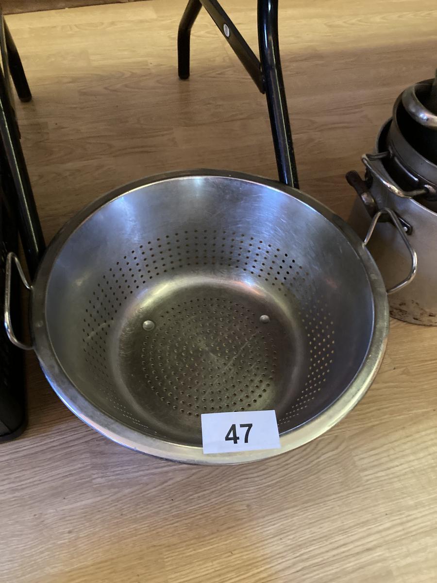 K&uuml;chensieb DM 40, H&ouml;he 16 cm?d=2026-07-28 18:38:29