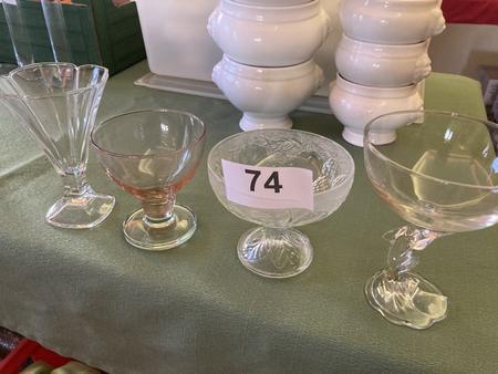 ca. 46teiliges Eisbecherset, verschiedene Gr��en und Formen
