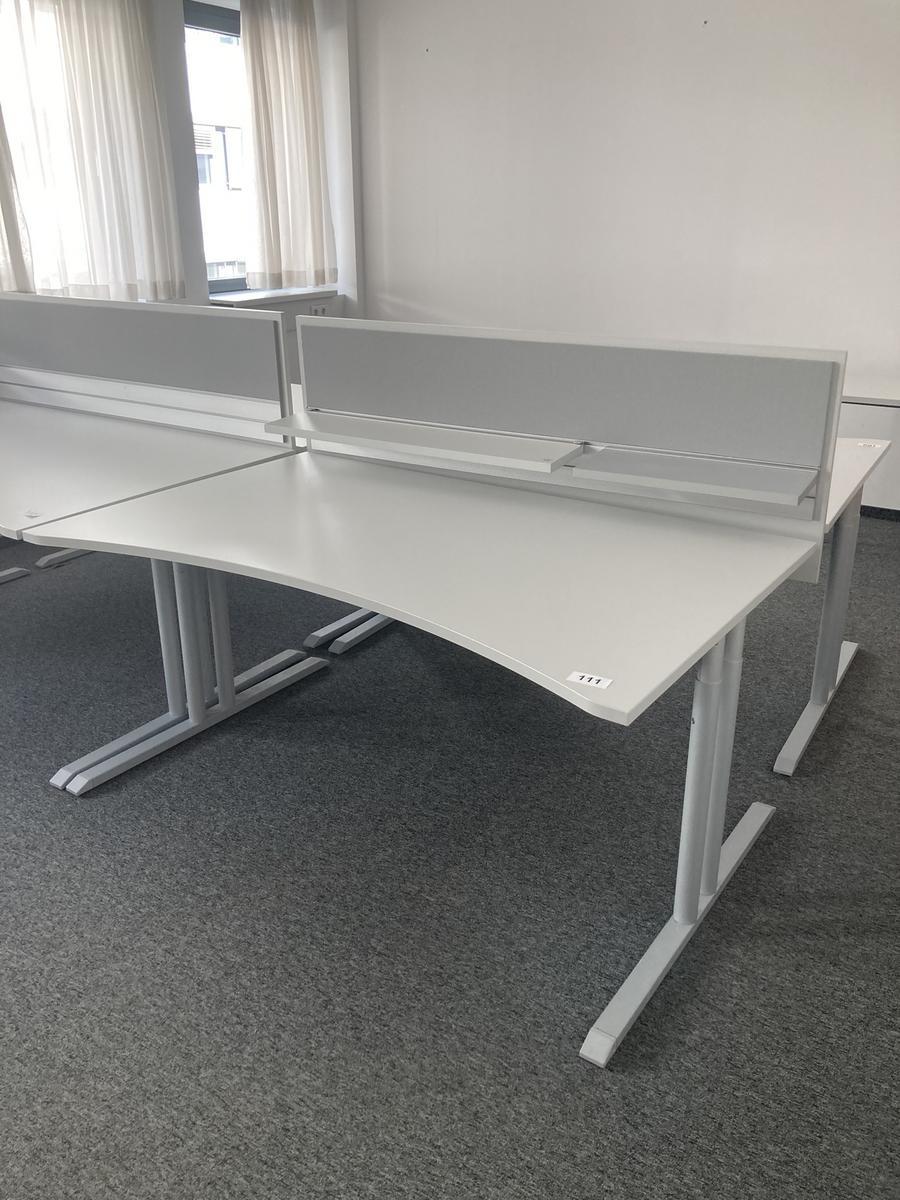 Schreibtisch ohne R&uuml;ckwand, geschwungen, Ma&szlig;e: ca. 160 x 85 x 100 cm?d=2026-07-28 19:39:07