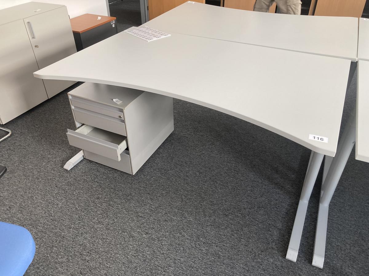 Schreibtisch ohne R&uuml;ckwand, geschwungen, Ma&szlig;e: ca. 160 x 85 x 100 cm?d=2026-07-28 20:52:55