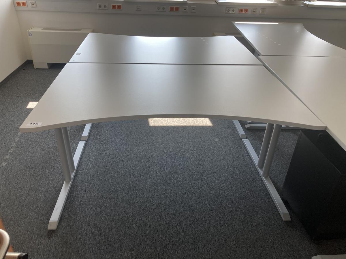 Schreibtisch ohne R&uuml;ckwand, geschwungen, Ma&szlig;e: ca. 160 x 85 x 100 cm?d=2026-07-28 22:57:12