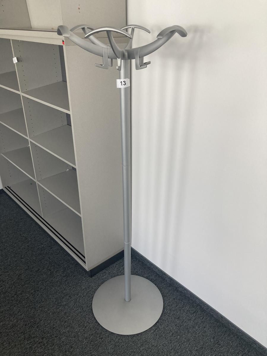 Kleiderst&auml;nder?d=2026-07-28 18:38:23