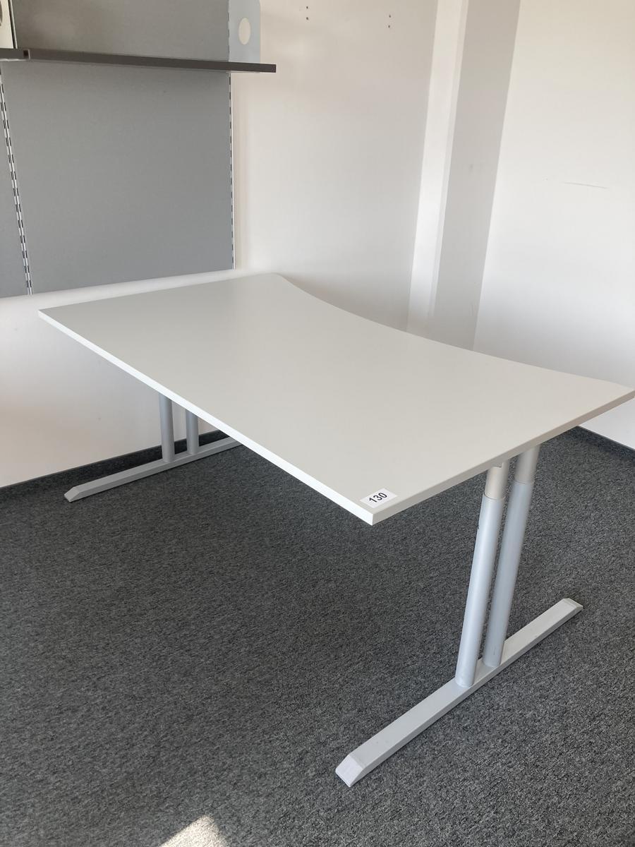 Schreibtisch ohne R&uuml;ckwand, geschwungen, Ma&szlig;e: ca. 170 x 85 x 100 cm?d=2026-07-28 22:56:59