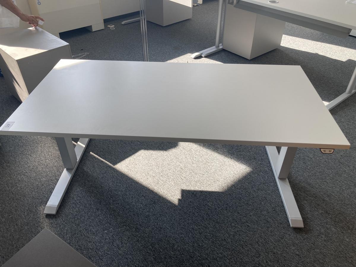 Elektrischer Schreibtisch, Ma&szlig;e: ca: 160 x 80 cm?d=2026-07-28 19:38:14