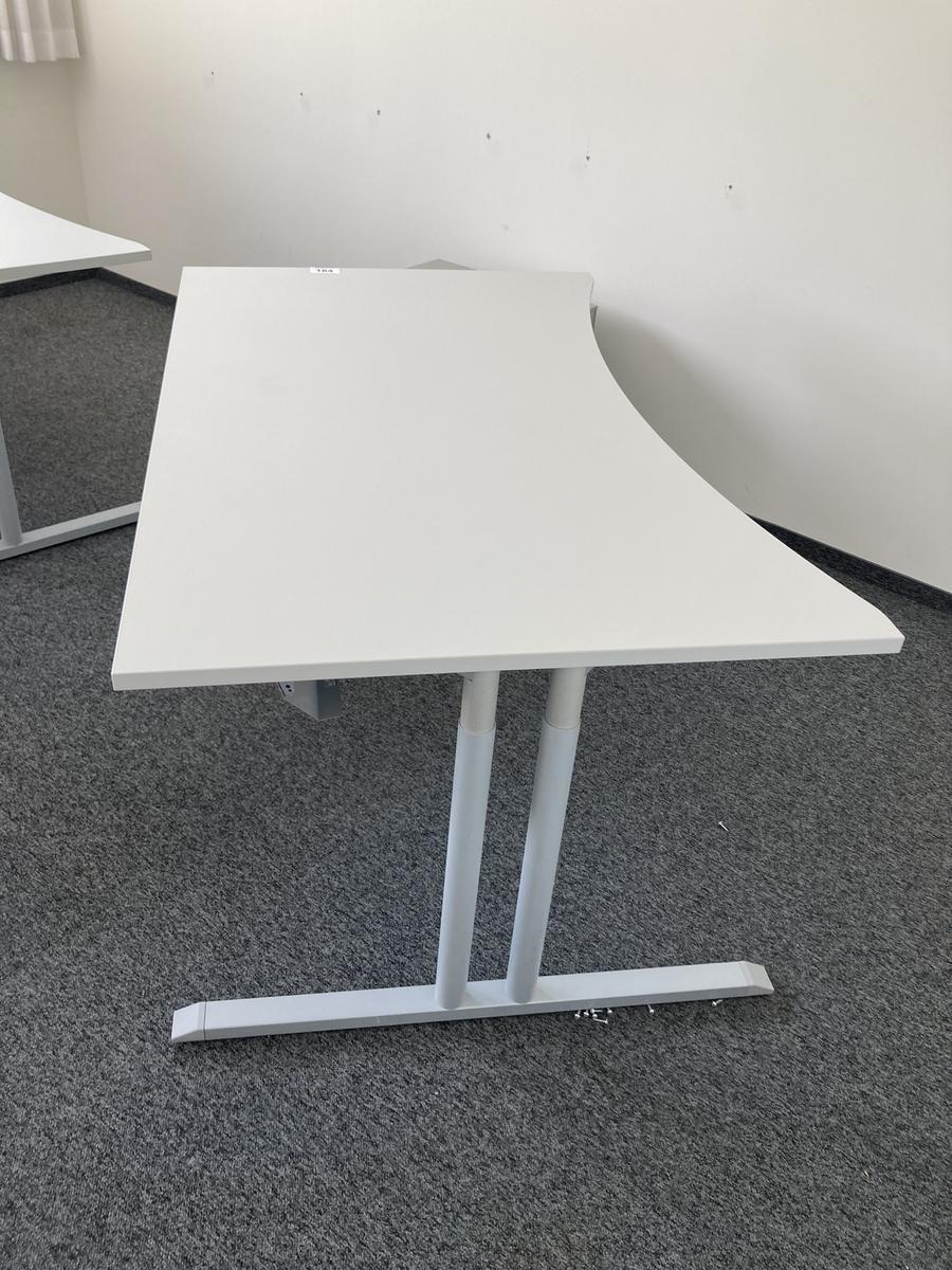Schreibtisch ohne R&uuml;ckwand, geschwungen, Ma&szlig;e: ca. 160 x 85 x 100 cm?d=2026-07-28 19:39:30