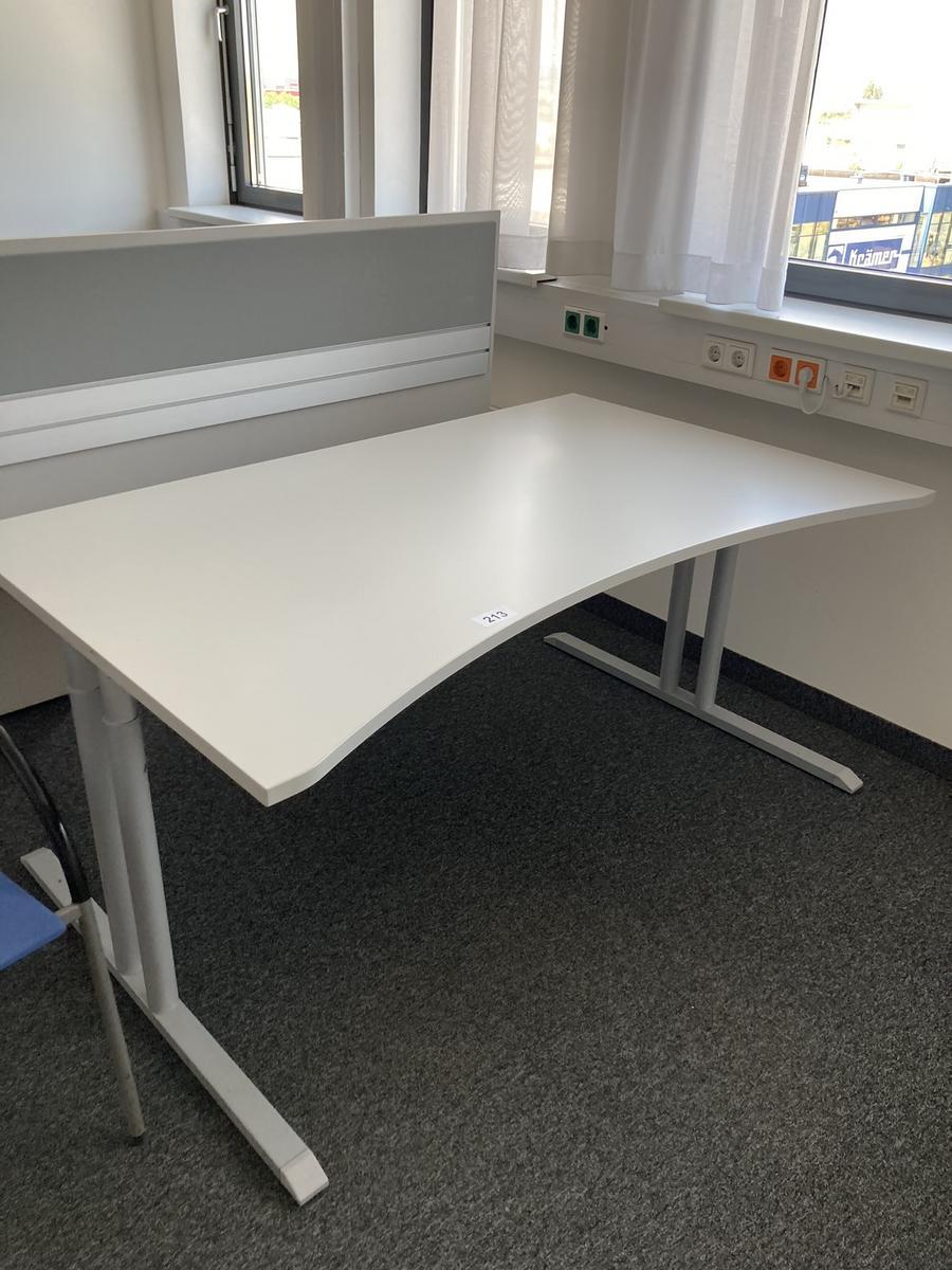 Schreibtisch ohne R&uuml;ckwand, geschwungen, Ma&szlig;e: ca. 160 x 85 x 100 cm?d=2026-07-28 20:53:04