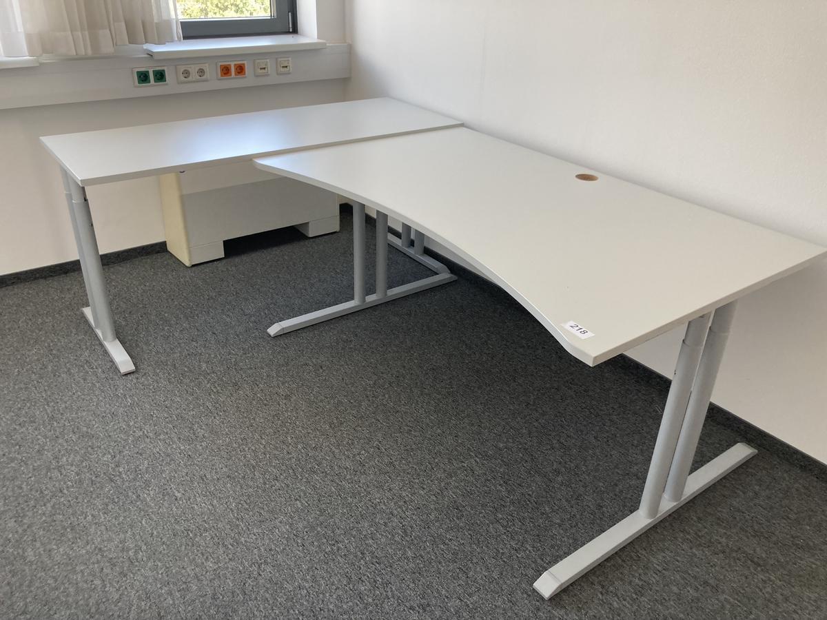 Schreibtisch ohne R&uuml;ckwand, geschwungen, mit Beistelltisch, Ma&szlig;e: ca. 160 x 85 x 100 cm?d=2026-07-28 18:39:01