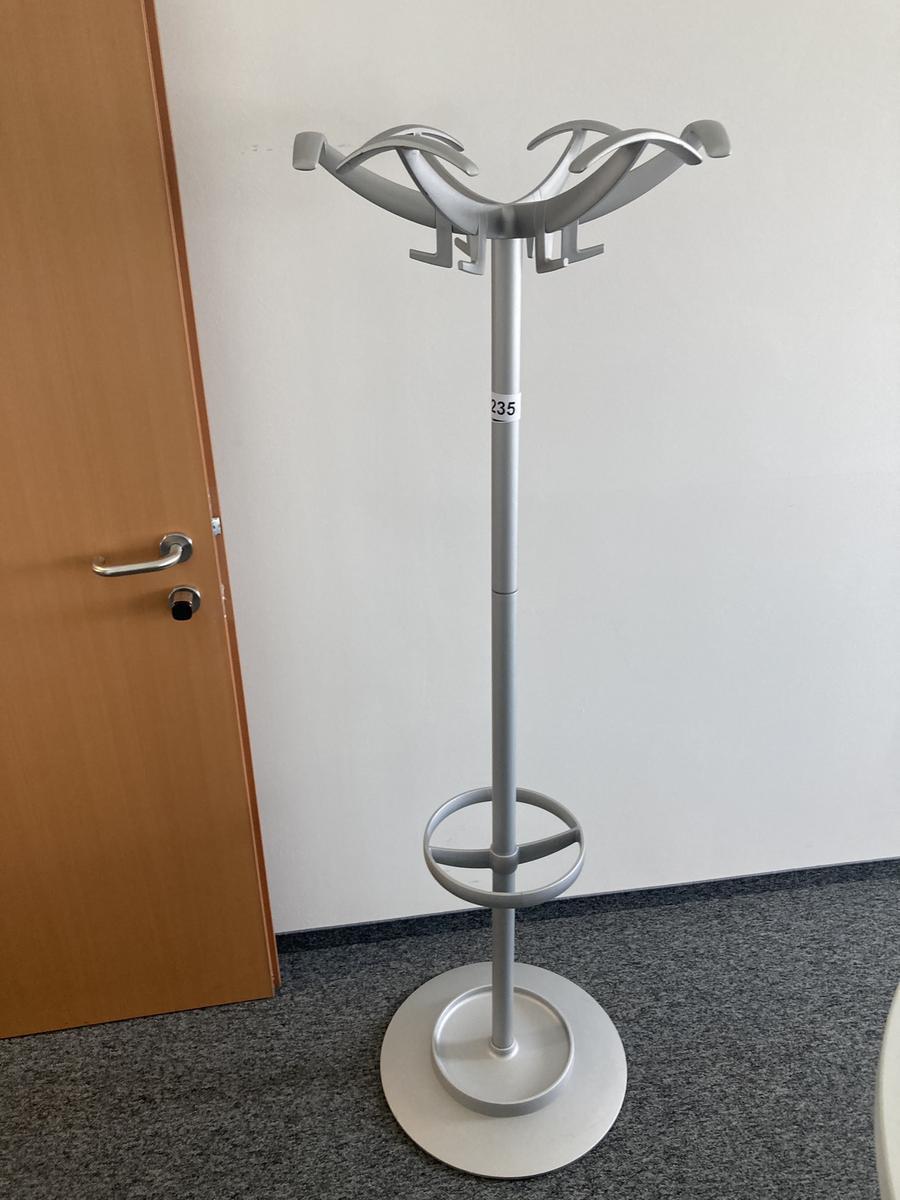 Kleiderst&auml;nder?d=2026-07-28 18:37:52