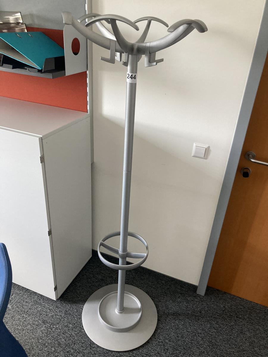 Kleiderst&auml;nder?d=2026-07-28 20:52:52