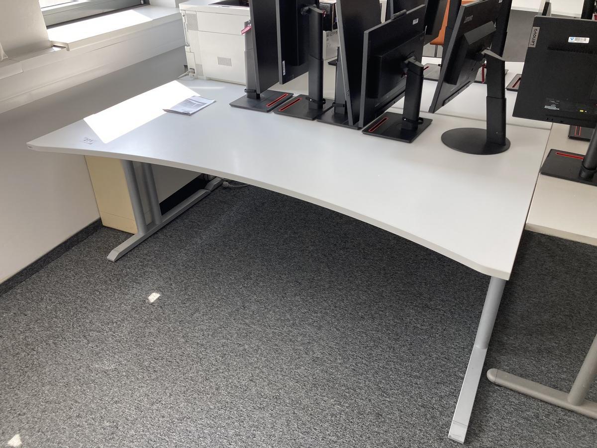 Schreibtisch ohne R&uuml;ckwand, geschwungen, Ma&szlig;e: ca. 180 x 85 x 100 cm?d=2026-07-28 18:38:59
