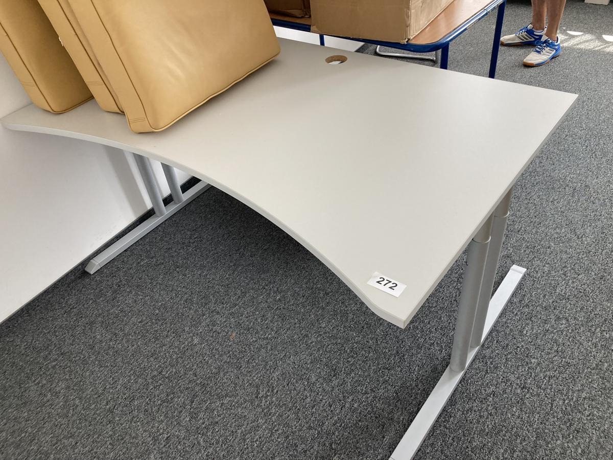Schreibtisch ohne R&uuml;ckwand, geschwungen, Ma&szlig;e: ca. 180 x 85 x 100 cm?d=2026-07-28 18:38:16