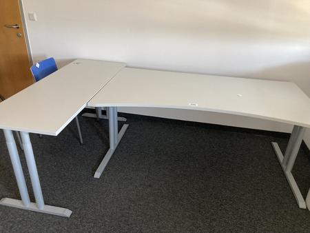 Schreibtisch ohne R�ckwand,mit Beistelltisch, geschwungen, Ma�e: ca. 180 x 85 x 100 cm