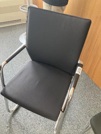 6 Freischwinger-St�hle Marke Girsberger in Schwarz