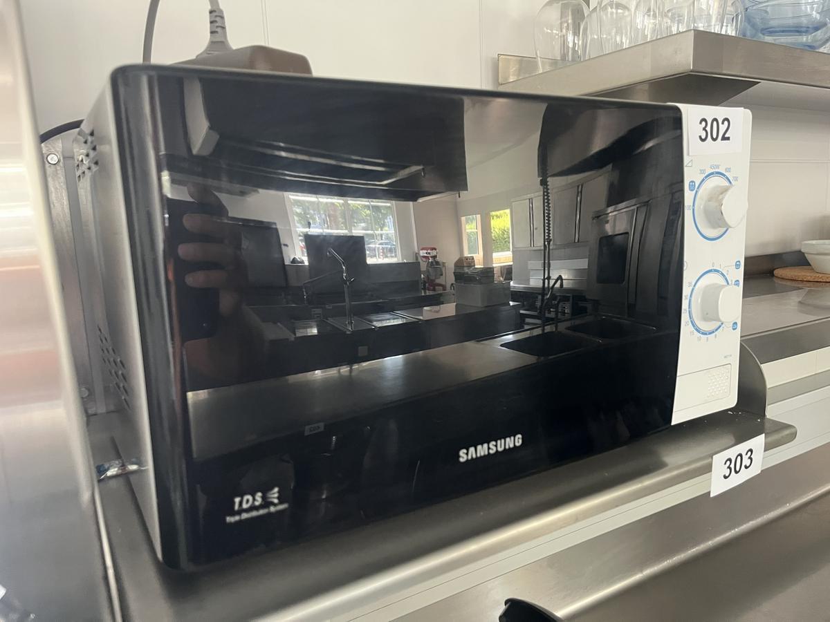 Samsung Mikrowelle 800 W?d=2026-07-28 22:56:19